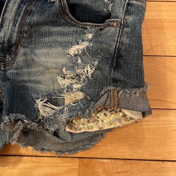 American eagle shorts size 4 - Picture 2 of 3